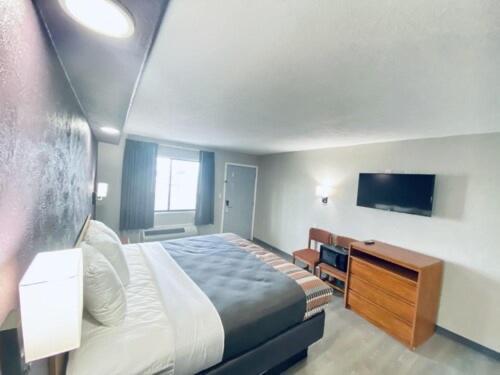 Executive Inn Кингсвилл Экстерьер фото
