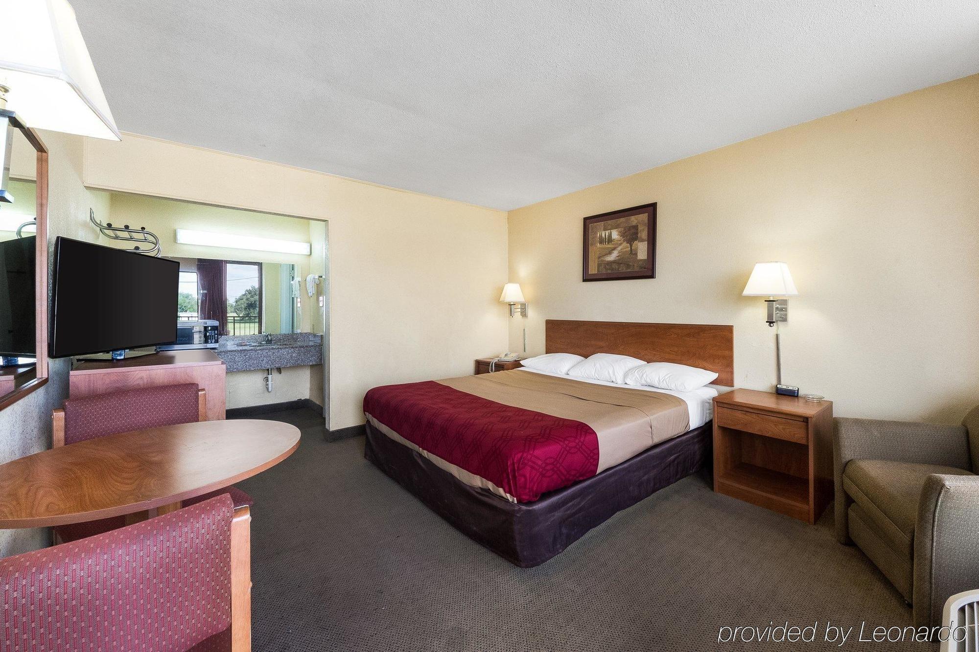 Executive Inn Кингсвилл Экстерьер фото