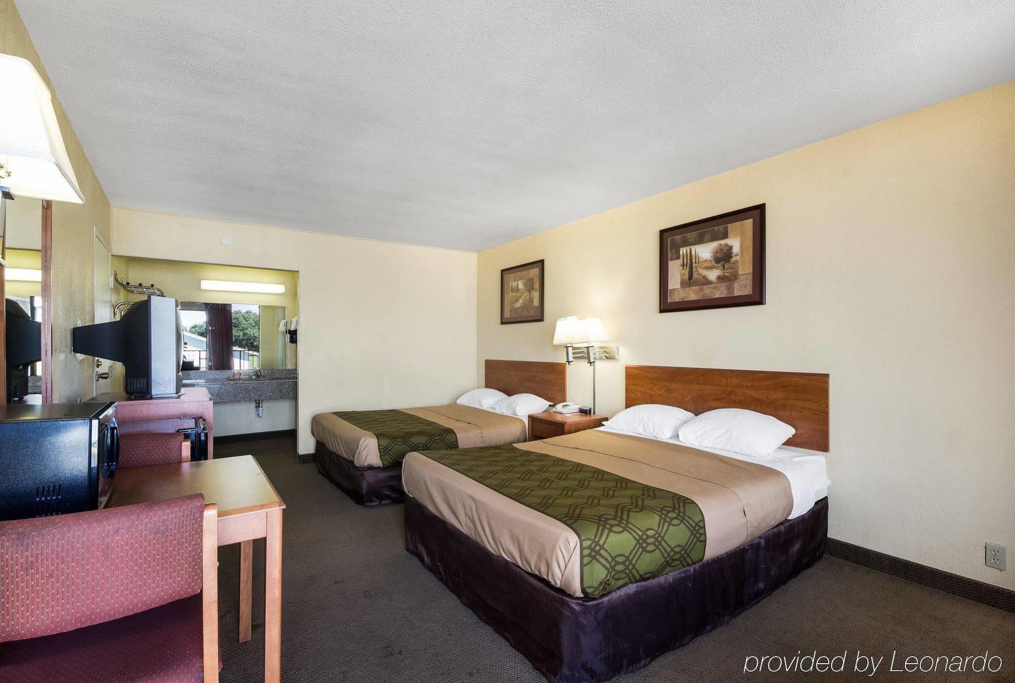 Executive Inn Кингсвилл Экстерьер фото