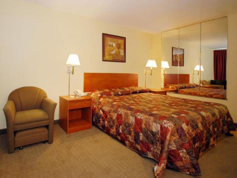 Executive Inn Кингсвилл Экстерьер фото